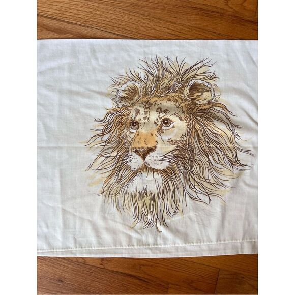 Vintage 1980s Lion Pillowcase - Picture 3 of 6
